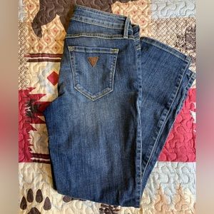 🍉 Guess jeans crop mid rise, skinny, stretchy, distressed look, 25, EUC